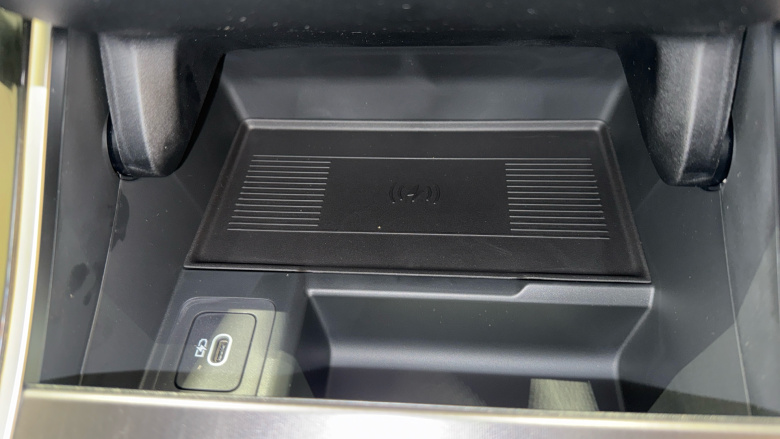 Land Rover Range Rover Velar 2.0 D200 MHEV Dynamic SE 5dr Auto Diesel Estate